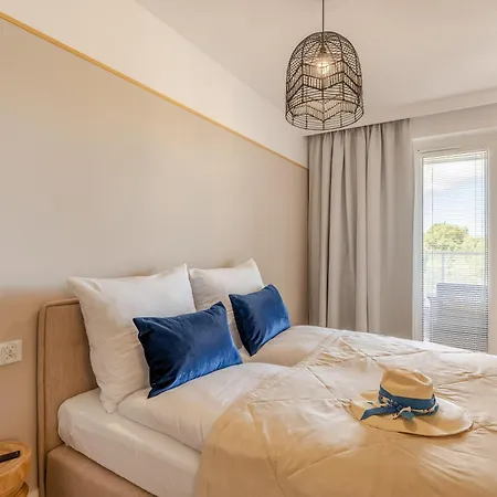 Glamorous E203 Bawialnia Basen Fitness W Cenie- Polanki Aqua - Apartamento